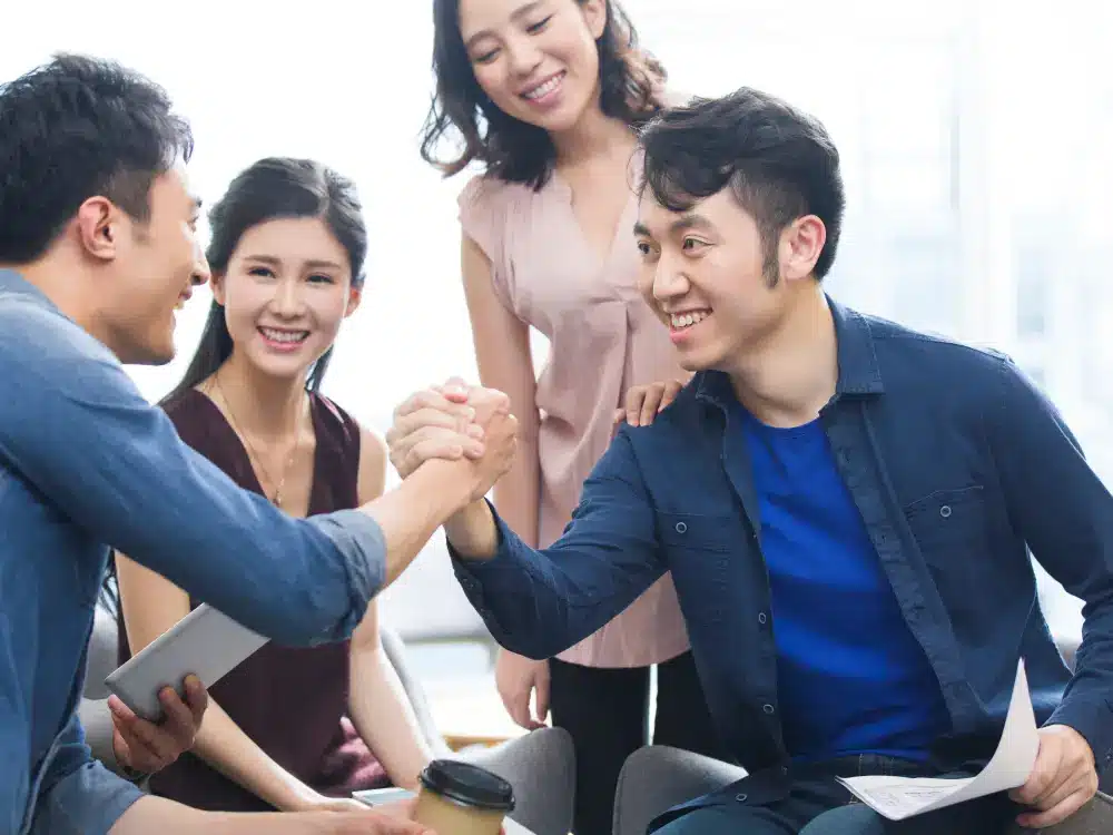 business-people-cheering